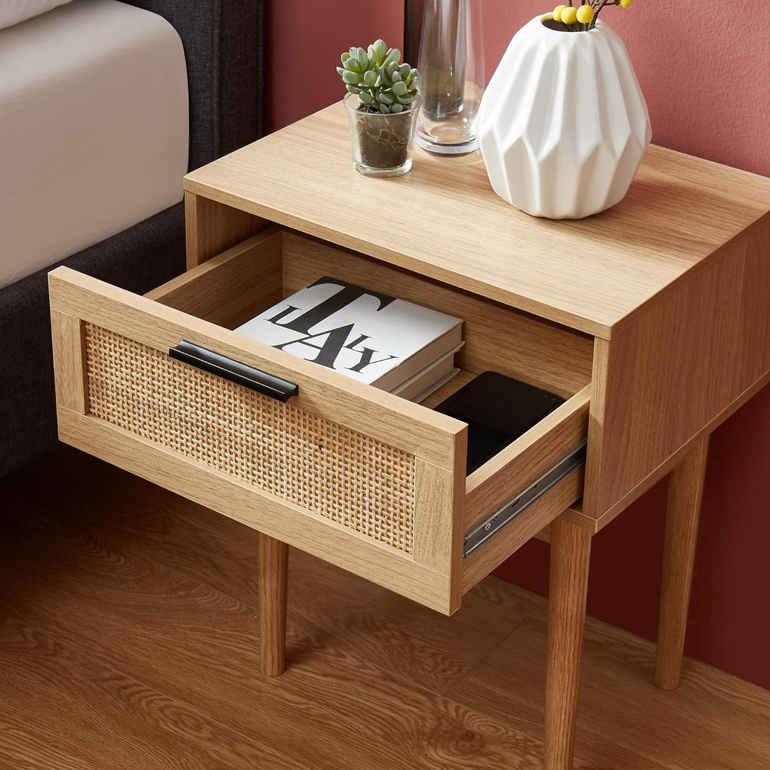 BAÏTA Amana Nachttisch, Holz,