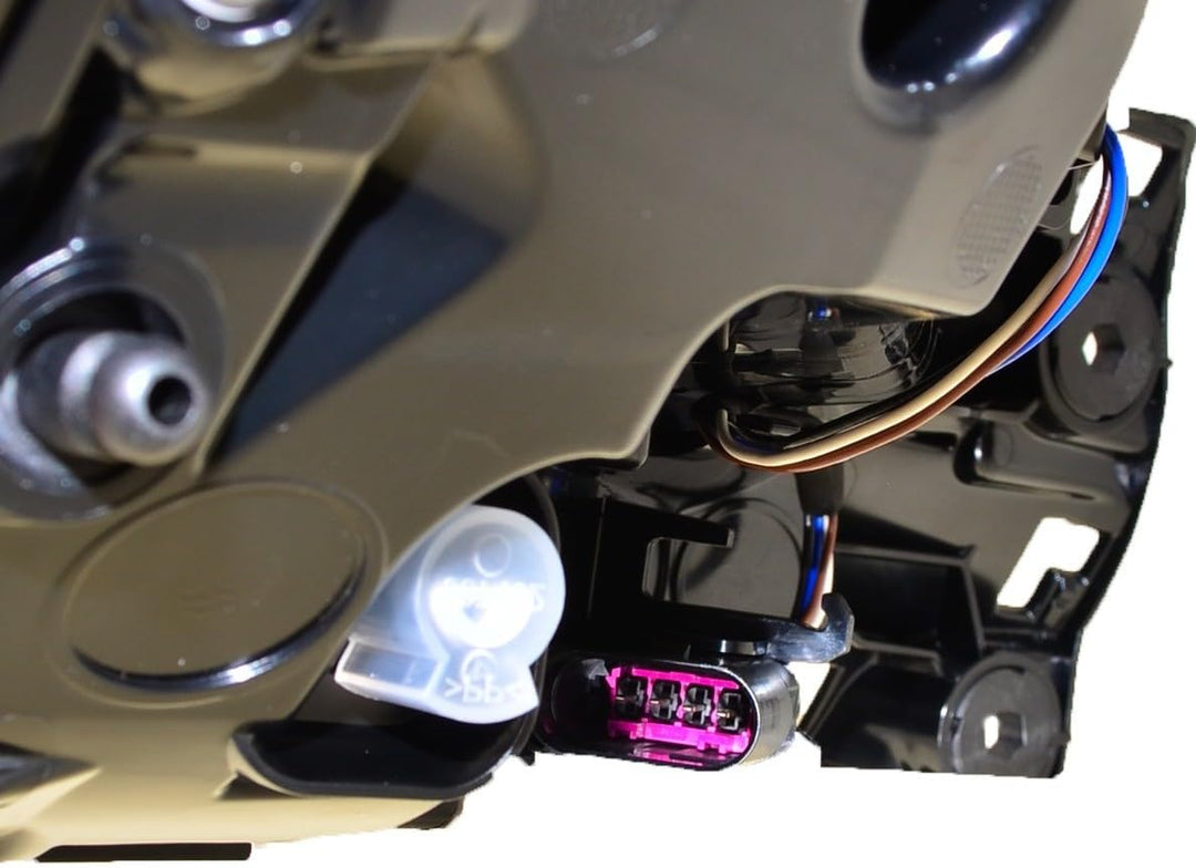 HELLA 2SD 012 246-081 Heckleuchte - LED - äusserer Teil - rechts - für u.a. Audi A4 (8W2, 8WC, B9),