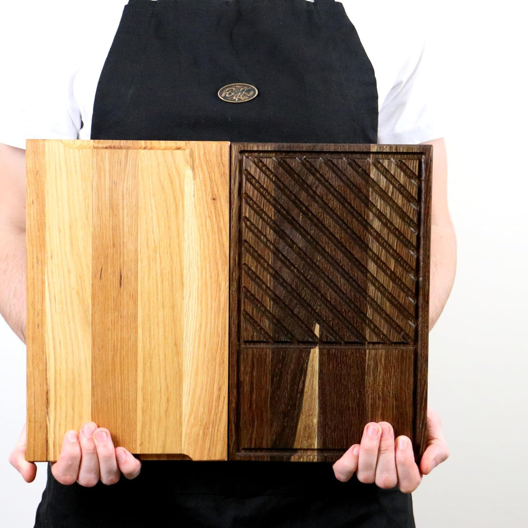 B4K® Steakbrett aus Eichenholz – Servierbrett für Steak & Grillfleisch – Massives Schneidebrett mit