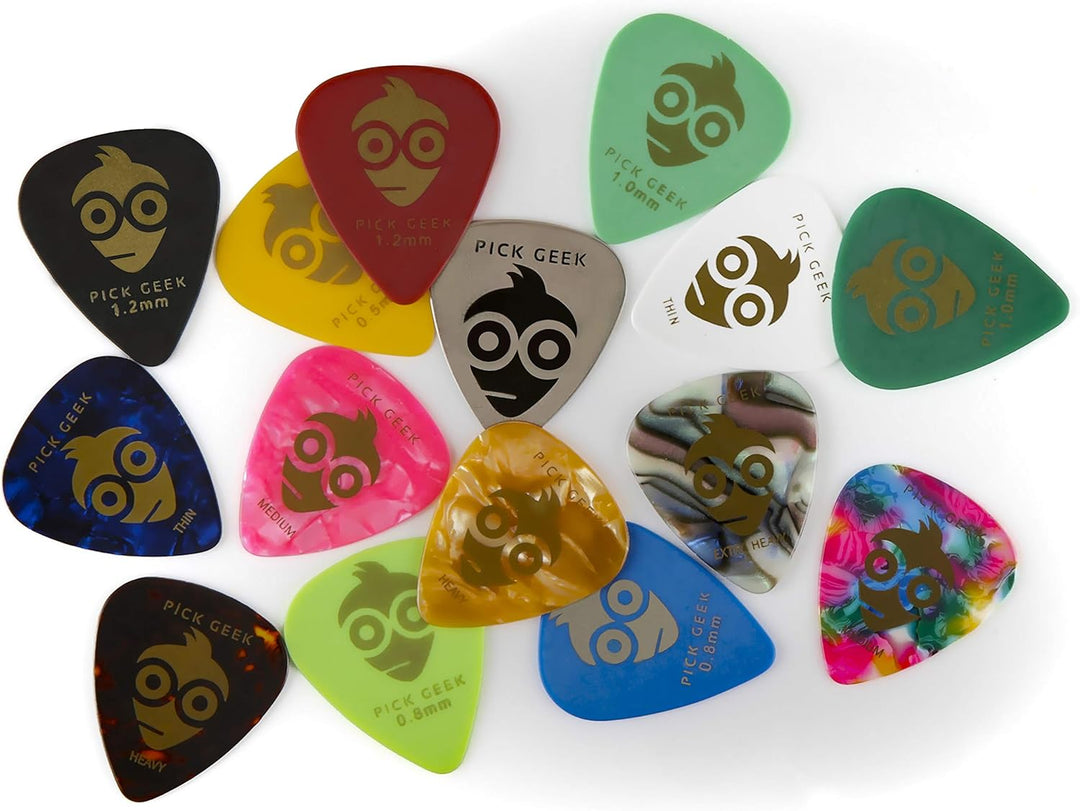 Pick Geek Gitarren-Plektren und Kapodaster Bundle | 33 Hochwertige Sortierte Gitarren-Picks | Django