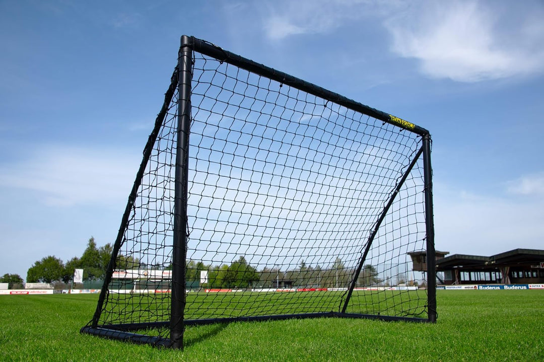 Fussballtor Fun - 1,8 x 1,2m - aus wetterfestem uPVC - Mit Klicksystem und Zubehör - Torwand als Opt
