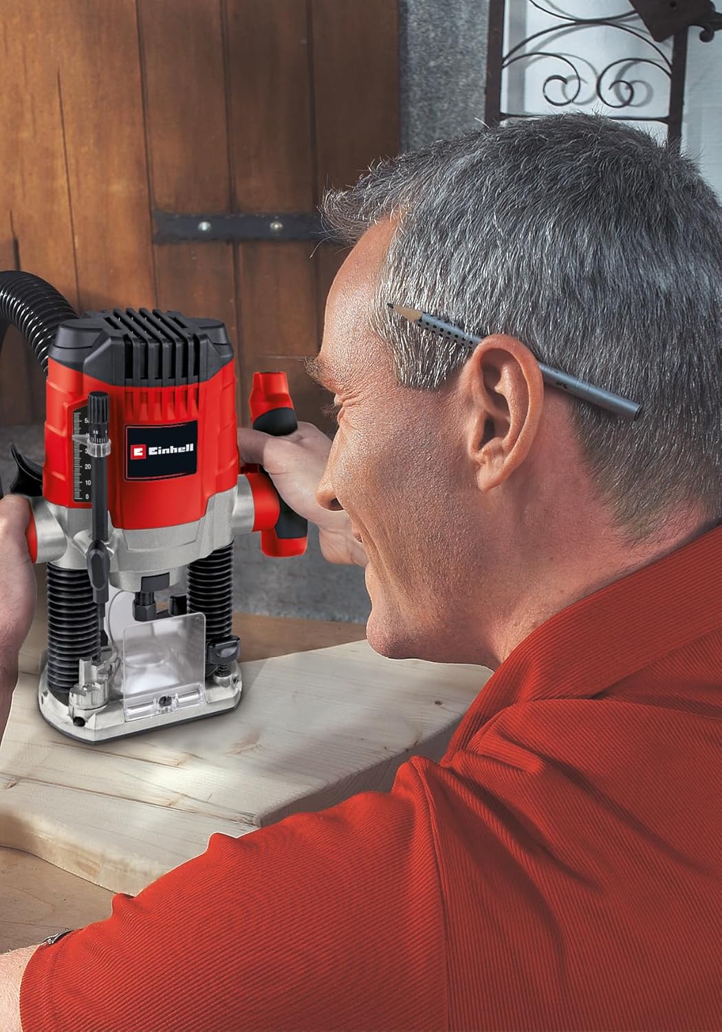 Einhell Oberfräse TC-RO 1155 E (1100 W, Ø 6 und 8 mm, Drehzahlregelung, Parallelanschlag, Absaugadap