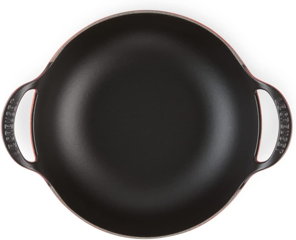 Le Creuset Balti Dish aus Gusseisen, 24 cm, 2,7 Liter, Kirschrot, 20142240600460, Kirschrot