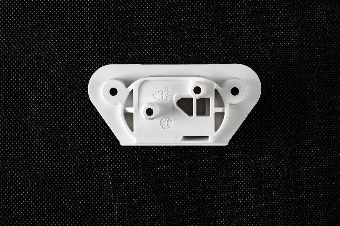 Ersatzteile VELUX Dachfenster Schliessblech - Schliessblech ab 2013 - GPU Kunststoffenster FK06 - UK