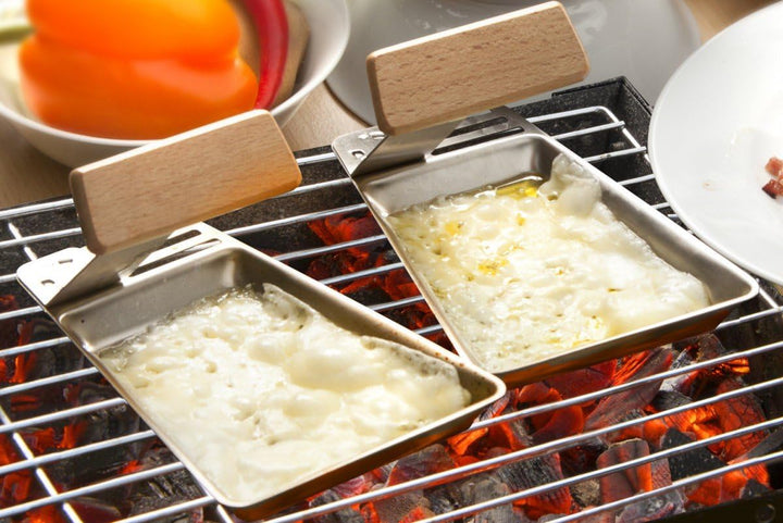 CV 4er Set Grill-Pfannen Edelstahl Raclette-Pfännchen Abnehmbarer Holz-Griff inkl. Holz-Schaber