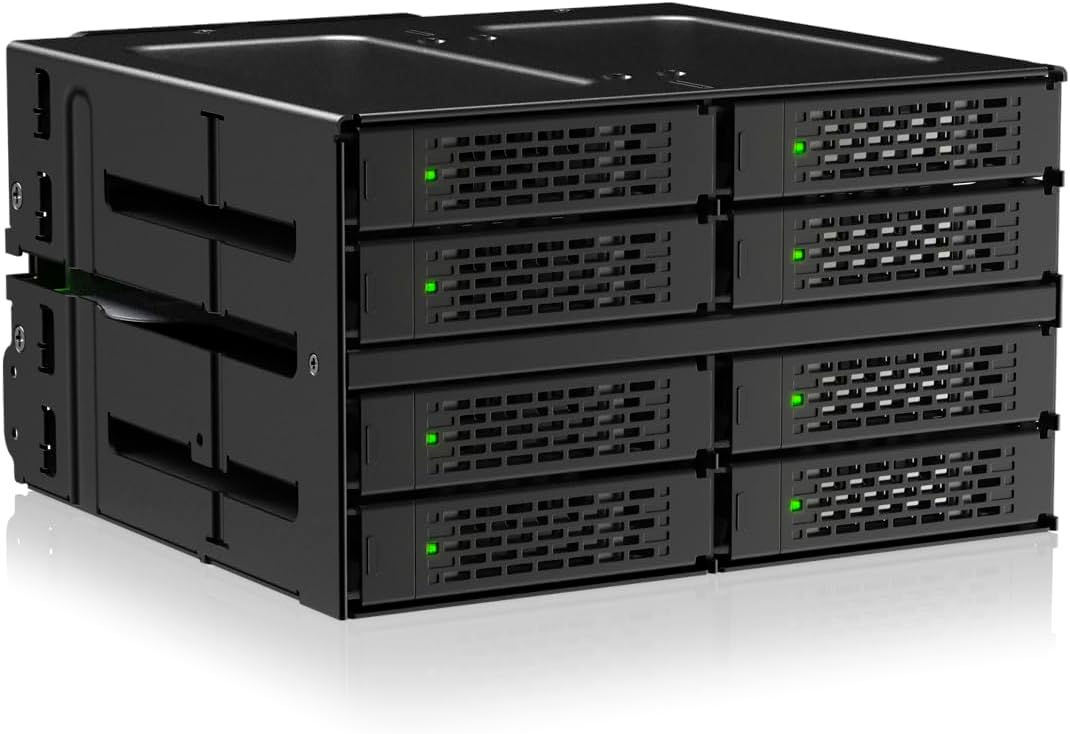 ICY DOCK 8-Bay Wechselrahmen für 8X PCIe 5.0 U.2 / U.3 NVMe SSD (bis 15mm) zu 4X MCIO 8i-Anschluss (