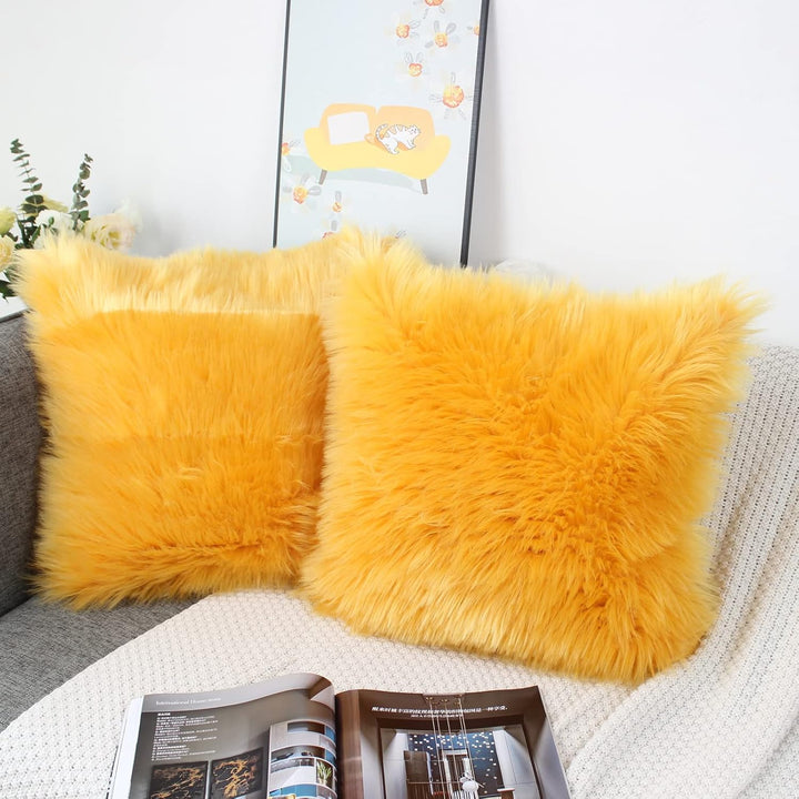OYIMUA 2 Pcs Weicher Zierkissenbezüge Deko Kissen Schaffell Lammfell Kunstfell Langhaar Zierkissen K