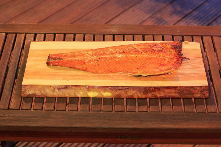 Flammlachsbrett Räucherbrett Lärche 2er Set klein - Top geeignet als Party Geschenk