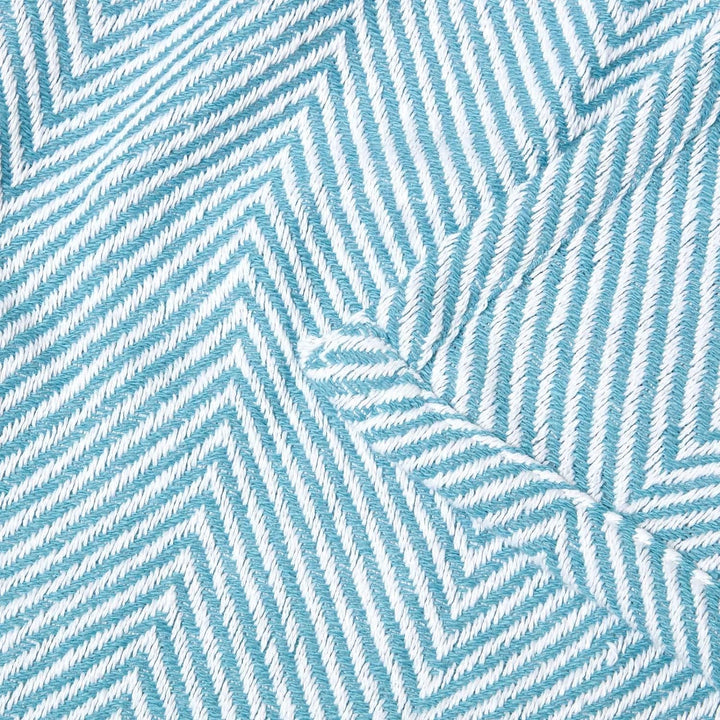 Homescapes extra grosse Tagesdecke Halden mit Fischgräten-Muster, weiche Wohndecke aus 100% Baumwoll