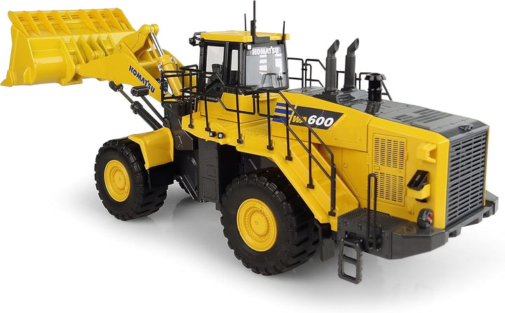 Komatsu WA600-8