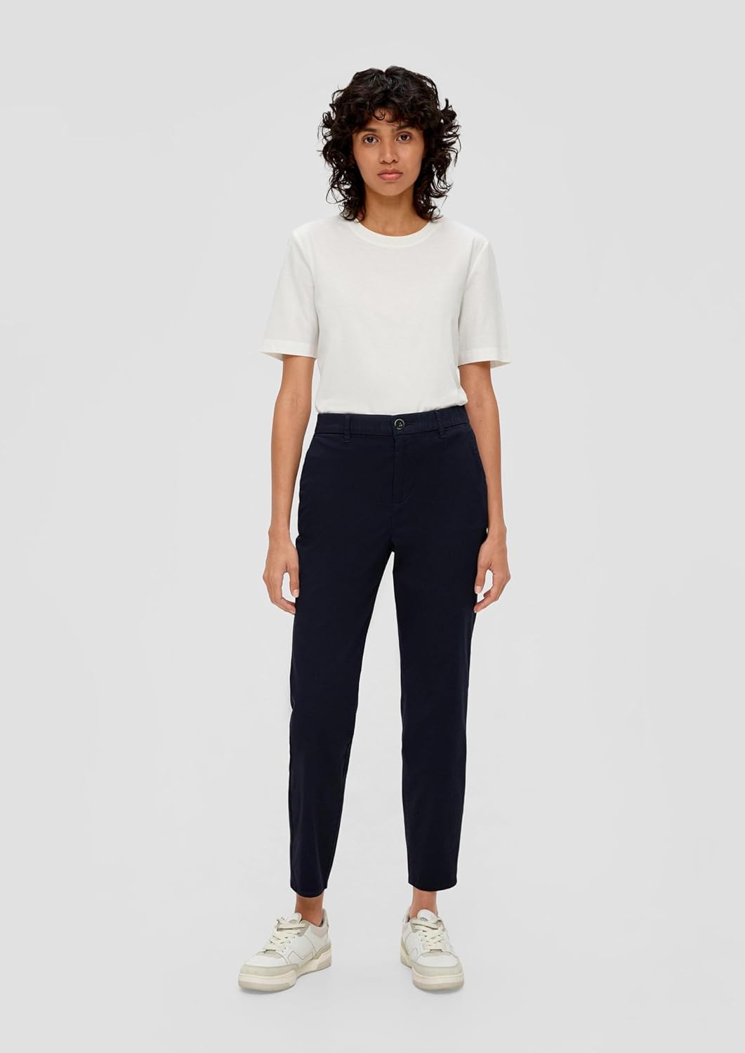s.Oliver Damen Hose Tapered Leg 38 Blau, 38 Blau