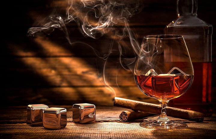 Whisky Steine Set - 8 Wiederverwendbare Edelstahl Eiswürfel, Zange + Stoffbeutel, Whiskey Ice Cubes
