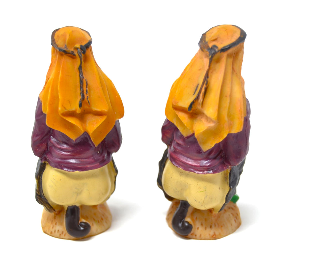 BETTER WITH FRIENDS 2 x Unit Figur CAGANER Harz, versteckte Krippe, 8 cm. der Mann, der . Figur sche