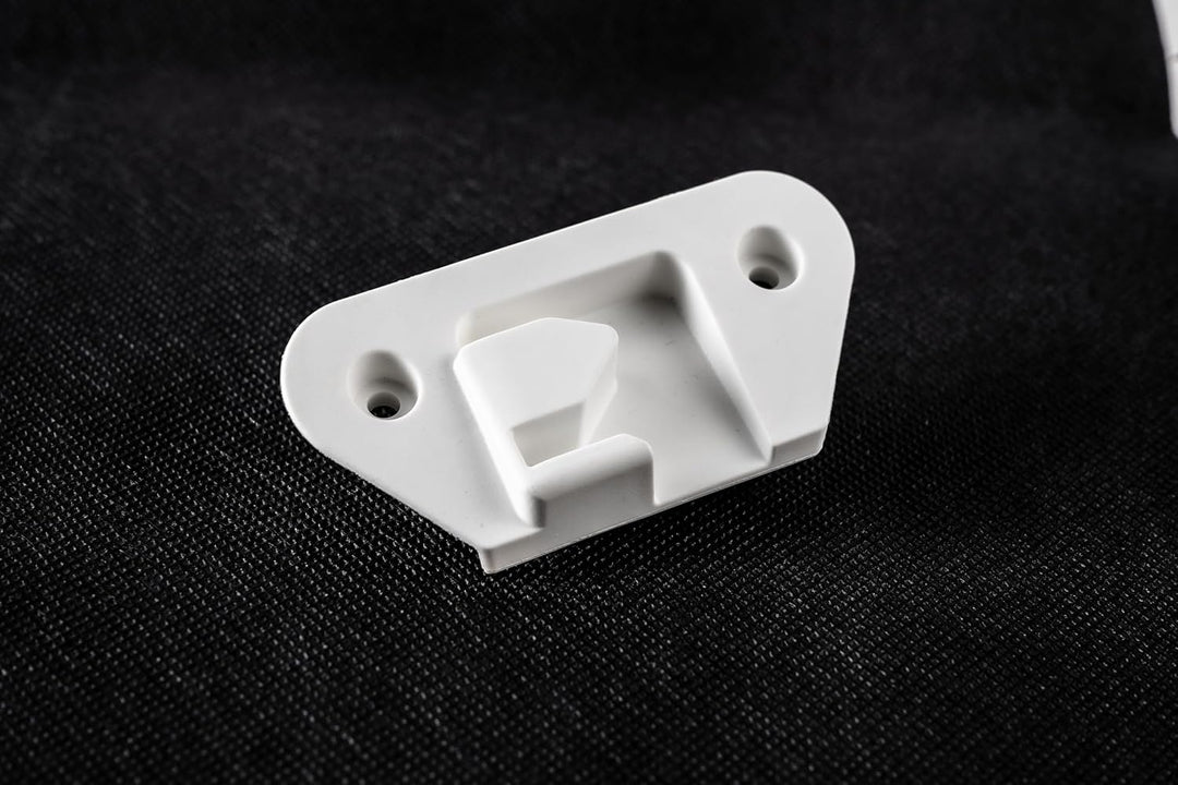 Ersatzteile VELUX Dachfenster Schliessblech - Schliessblech ab 2013 - GPU Kunststoffenster FK06 - UK