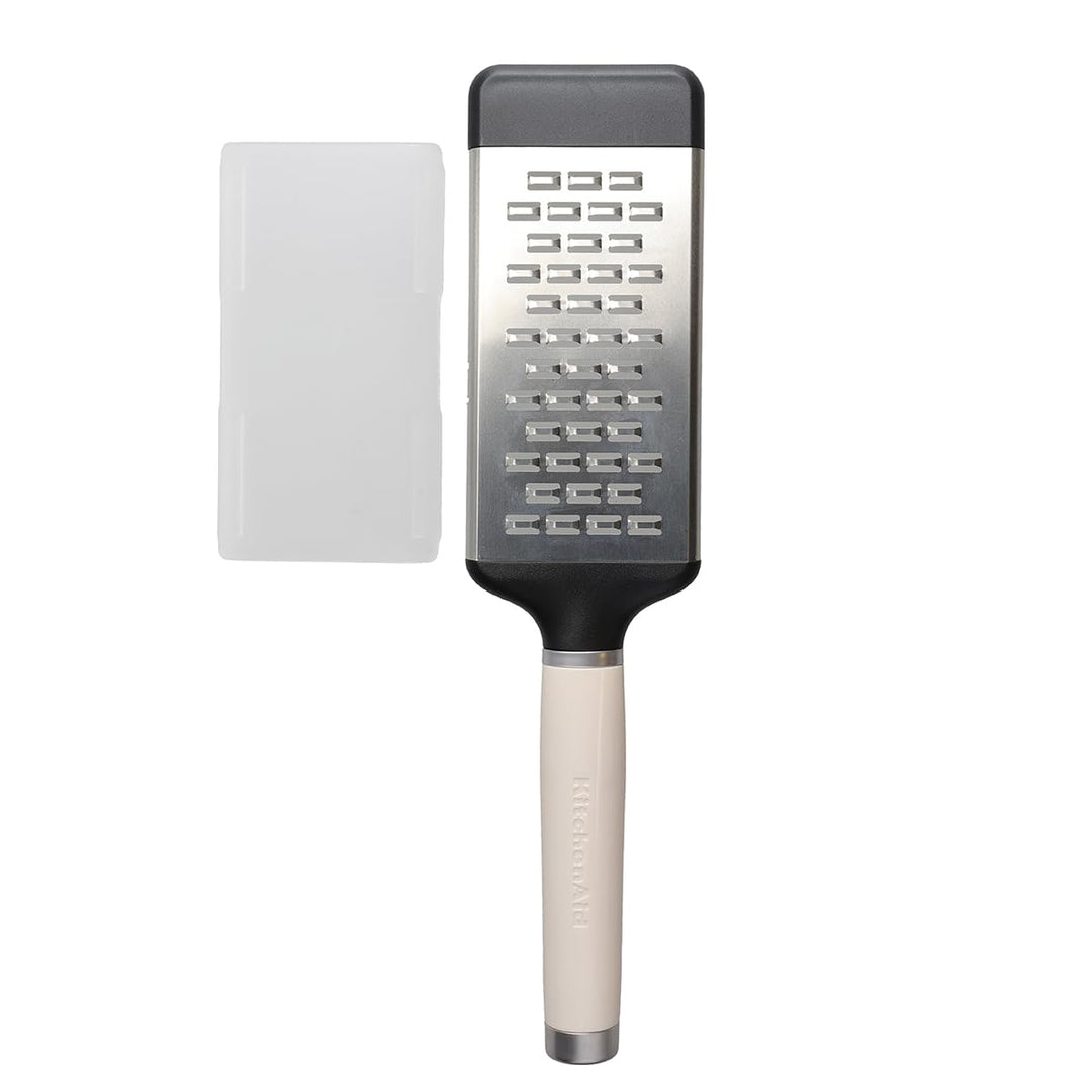 KitchenAid Käsereibe, 2-seitige Reibe aus geätztem Edelstahl mit mittelfeinen Reibelöchern – Almond