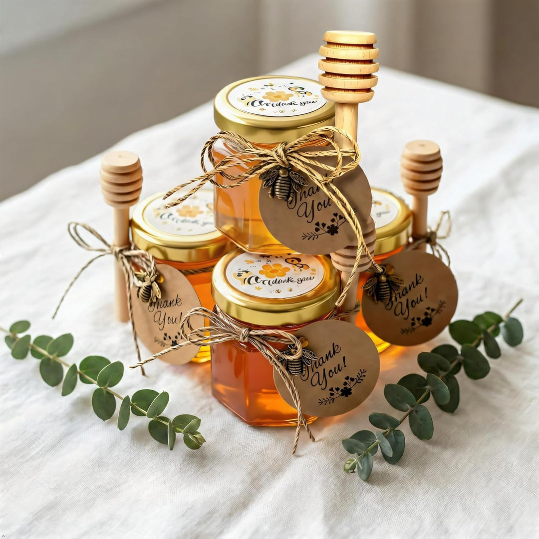 60 Pack 1.5 oz Hexagon Mini Glas Honig Gläser mit hölzernen Dippers, Bienen Anhänger, goldene Gesche