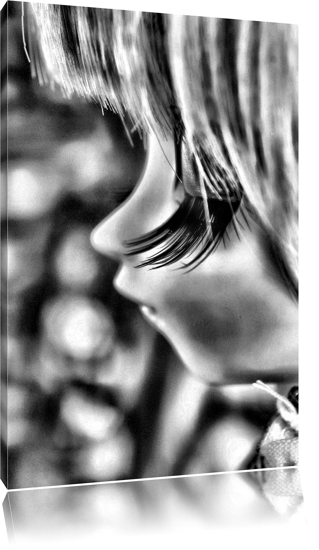 Pixxprint Monocrome, Pullip-Püppchen mit sehr Langen Wimpern, Format: 100x70 auf Leinwand, 100x70