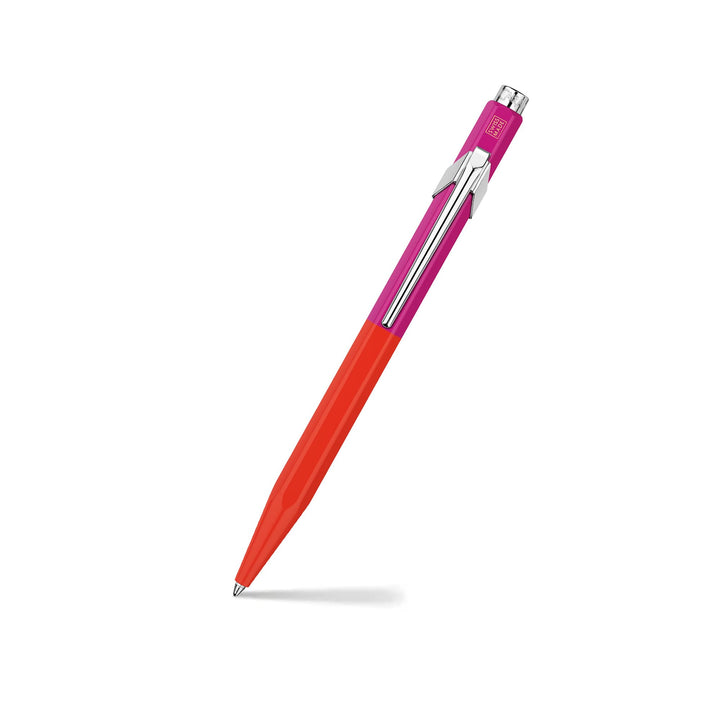 Caran d'Ache 849 PAUL SMITH Kugelschreiber in der Farbe: Warm Red/Melrose Pink, Aluminium, Goliath M