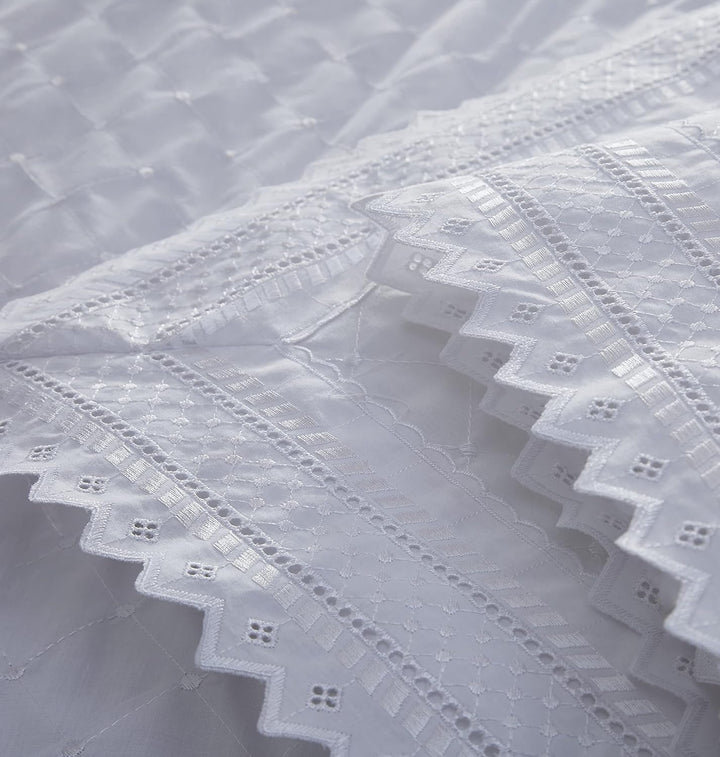 Balmoral Broderie Anglais Percale Duvet Cover and 2 Pillowcases Bedding Bed Set, Cotton, White, Supe