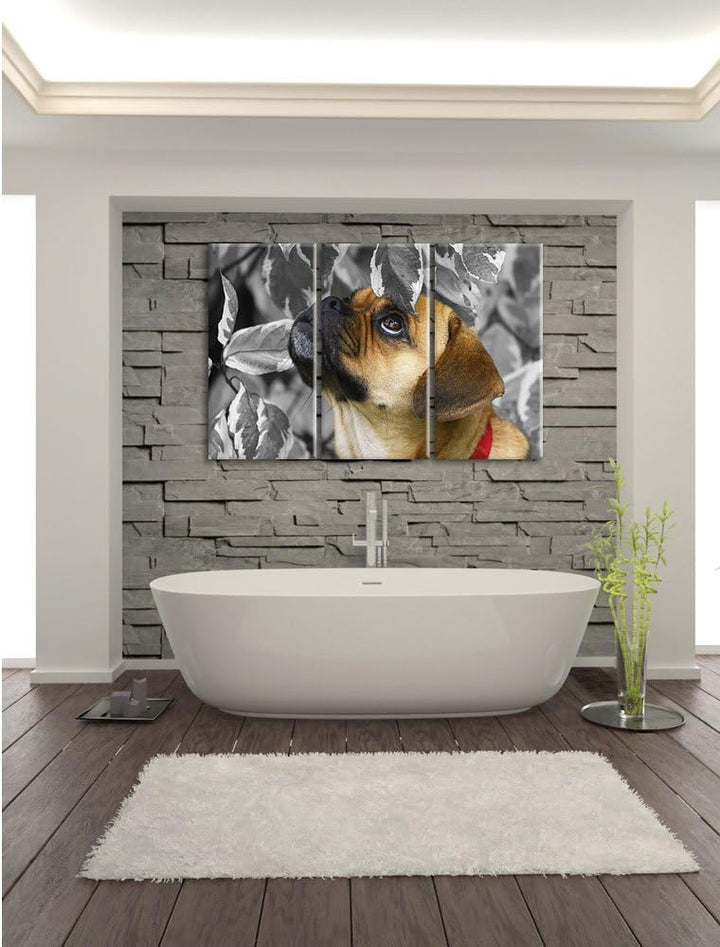 Pixxprint zwischen Blättern Mops als Leinwandbild/Grösse: 3 Teilig (120x80) cm/Wandbild/Kunstdruck/f