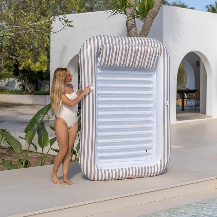 Flamingueo Luftmatratze Pool - Tanning Pool mit Spinkler - Getränkehalter Inklusive - Strapazierfähi