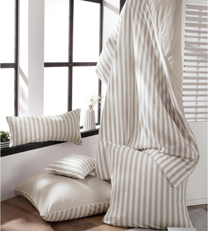 Erwin Müller Wende-Bettwäsche, Bettbezug, Kissenbezug Single-Jersey Streifen Taupe-weiss Grösse 155x