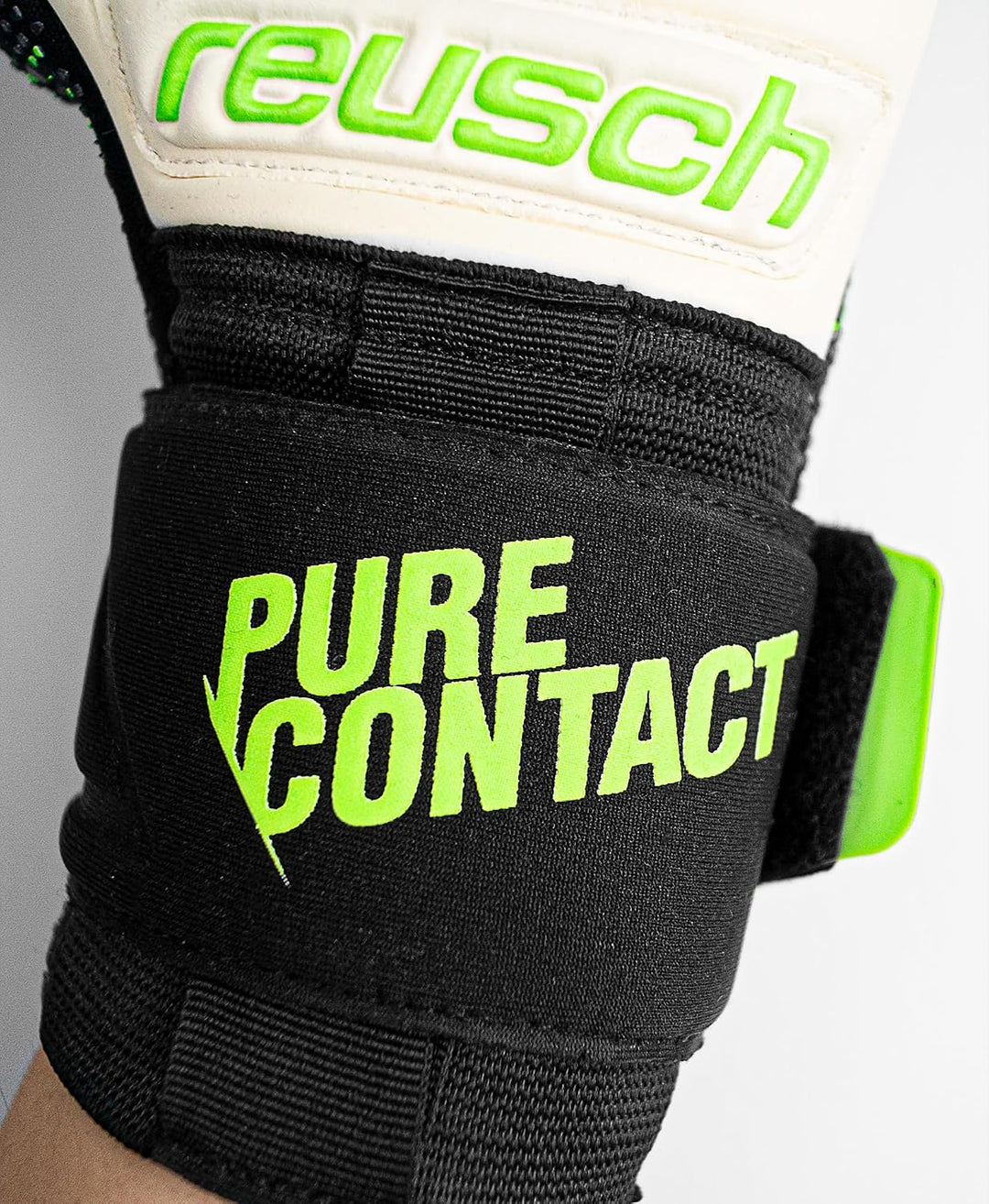 Reusch Pure Contact Gold Unisex Torwarthandschuhe mit Innennaht Schnitt und Grip Gold Belag, geeigne