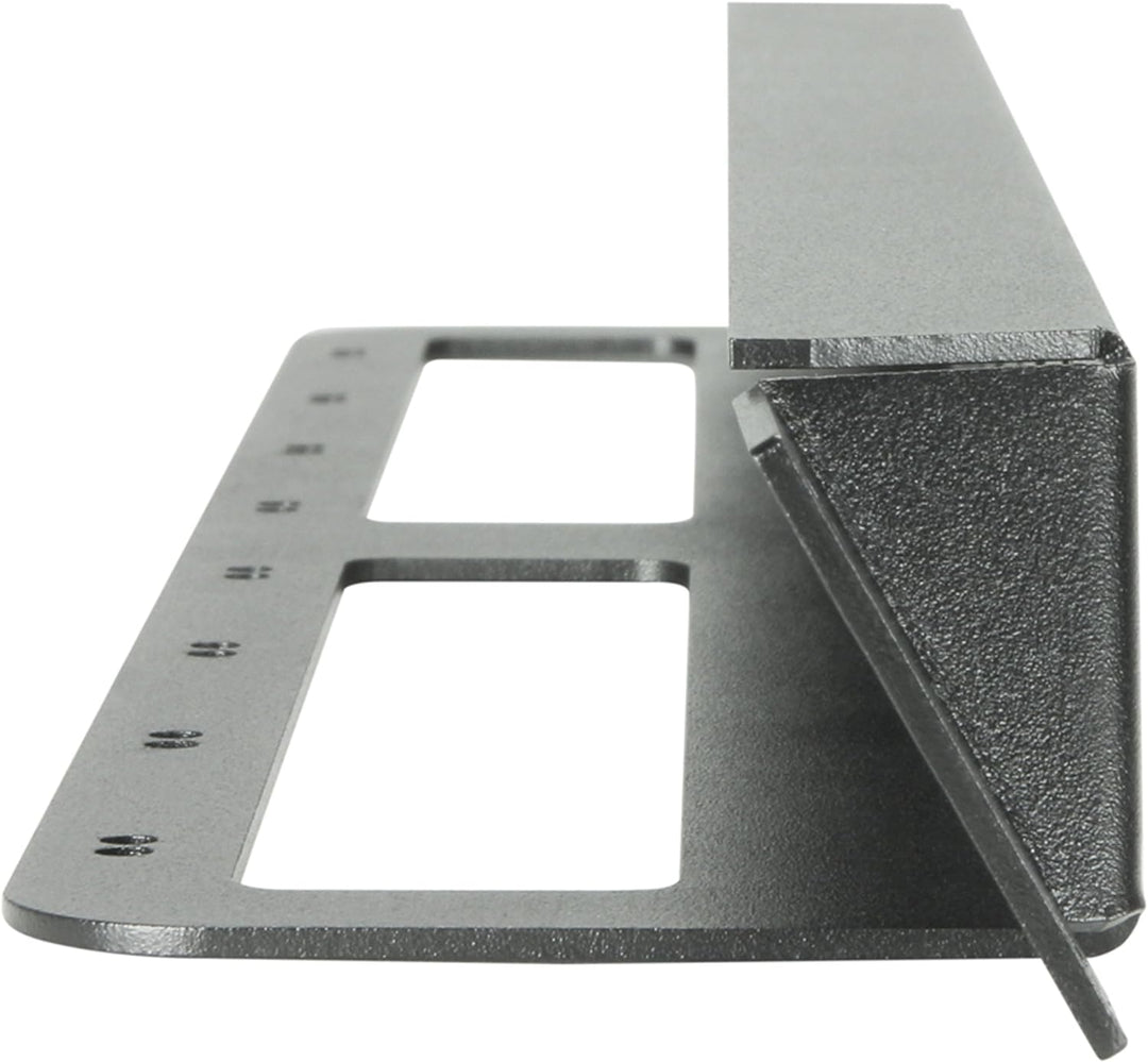 Adam Hall 19'' Parts Parts 872230 - gewinkelte Rackblende für 8x D-TYPE Buchsen 48.26 cm(19 Zoll)