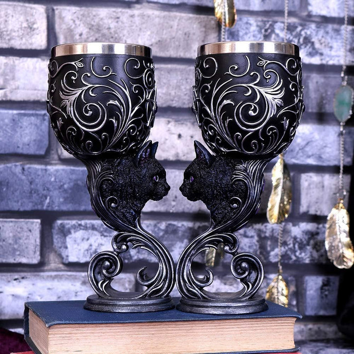 Nemesis Now Hex Twin Cat Heart Set mit Zwei Kelchen, Harz mit Edelstahl-Einsatz, Schwarz und Silber,