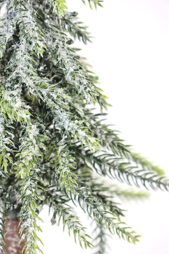 Künstlicher Mini Tannenbaum geeist und beschneit auf Holzfuss Kunstschnee Kleiner Christbaum Tischde