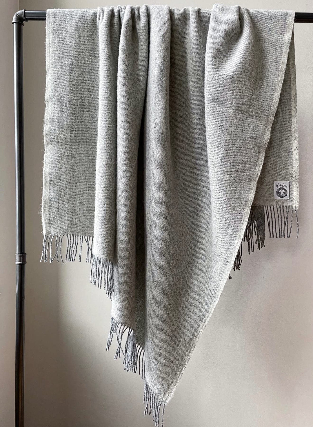 JOWOLLINA Wolldecke Plaid mit Fransen 100% Merinowolle (130x200 cm, Uni Anthrazit Melange) 130x200 c