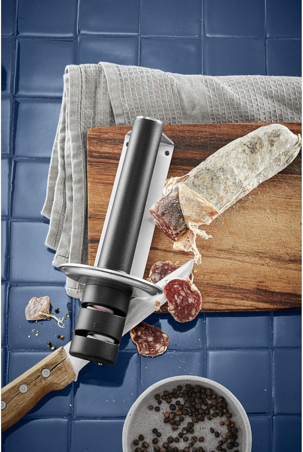 WMF Gourmet Messerschärfer, Keramikscheiben, 2 Stufen, zum Vor- und Nachschleifen, sichere Handhabun