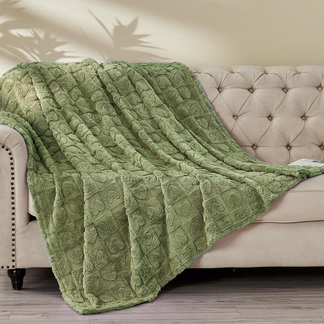 FY FIBER HOUSE Throw Blankets with Heart Checkered,Soft Warm Blankets for Lover Mom Father Gifts,Was
