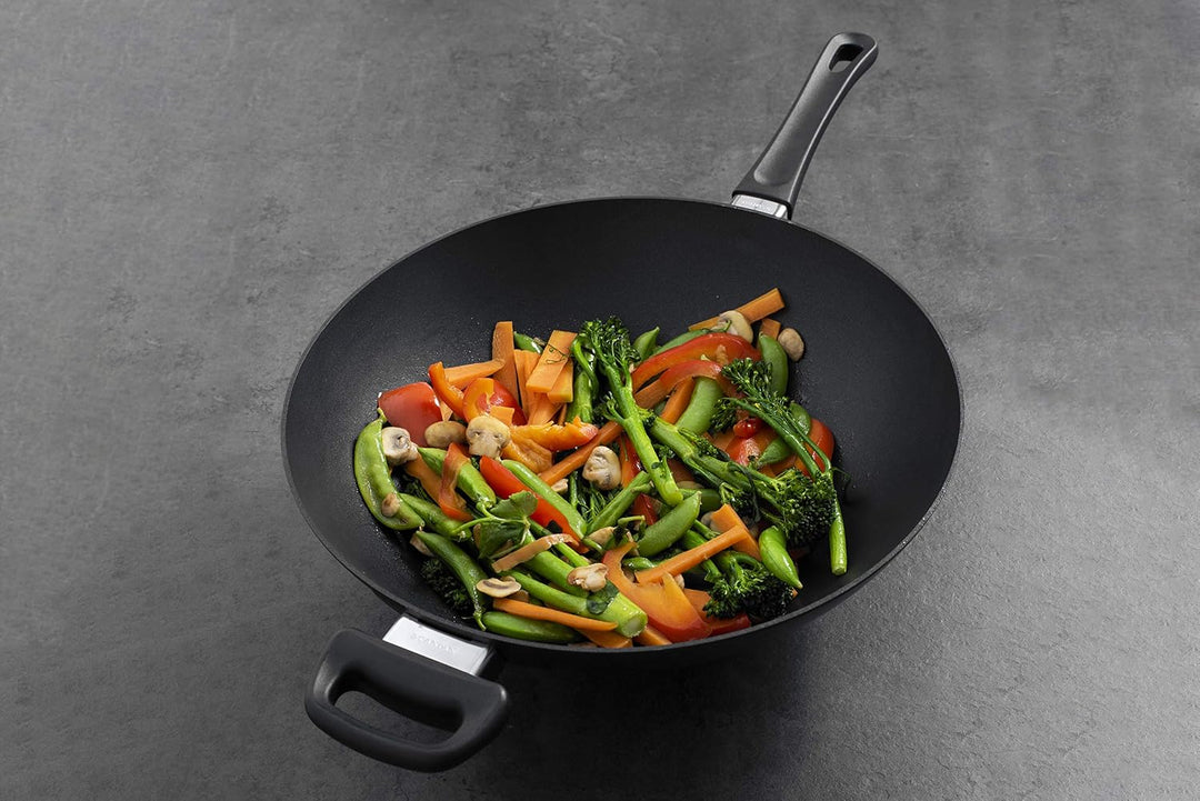 SCANPAN Classic Wokpfanne Induction 32 cm, Antihaft, Alle Herdarten Induktion geeignet, 32 cm, Induk