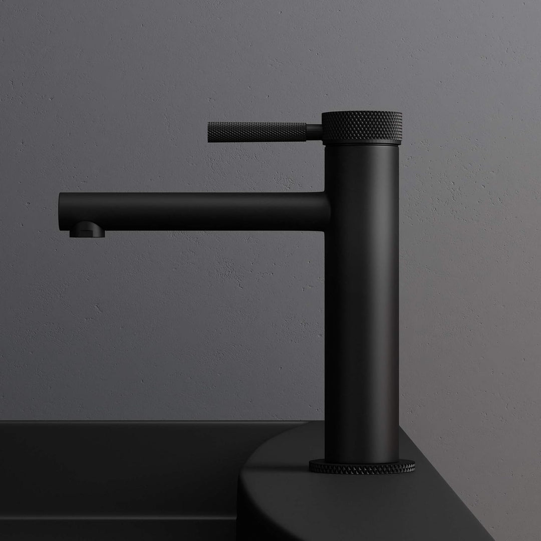 Mai &amp; Mai Wasserhahn Bad Waschtischarmatur Schwarz matt 18,1 cm hoch | Einhebelmischer Badarmatur, W