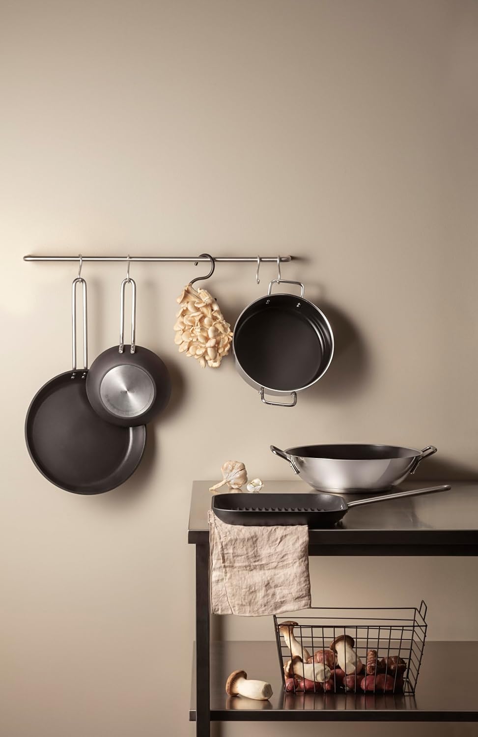 Eva Trio | Edelstahl-Wok 5,0 l 32 cm Keramik Slip-Let® Antihaftbeschichtung | EIN vielseitiges Werkz
