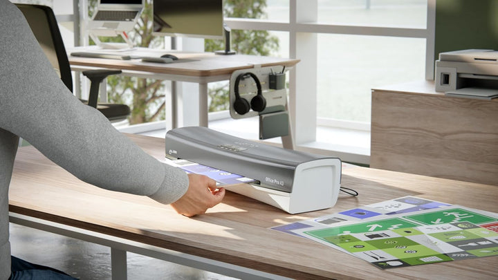 Leitz A3 Laminiergerät Office Pro, Für 80 bis 175 mic Laminierfolien, inkl. Laminierfolien Starterki