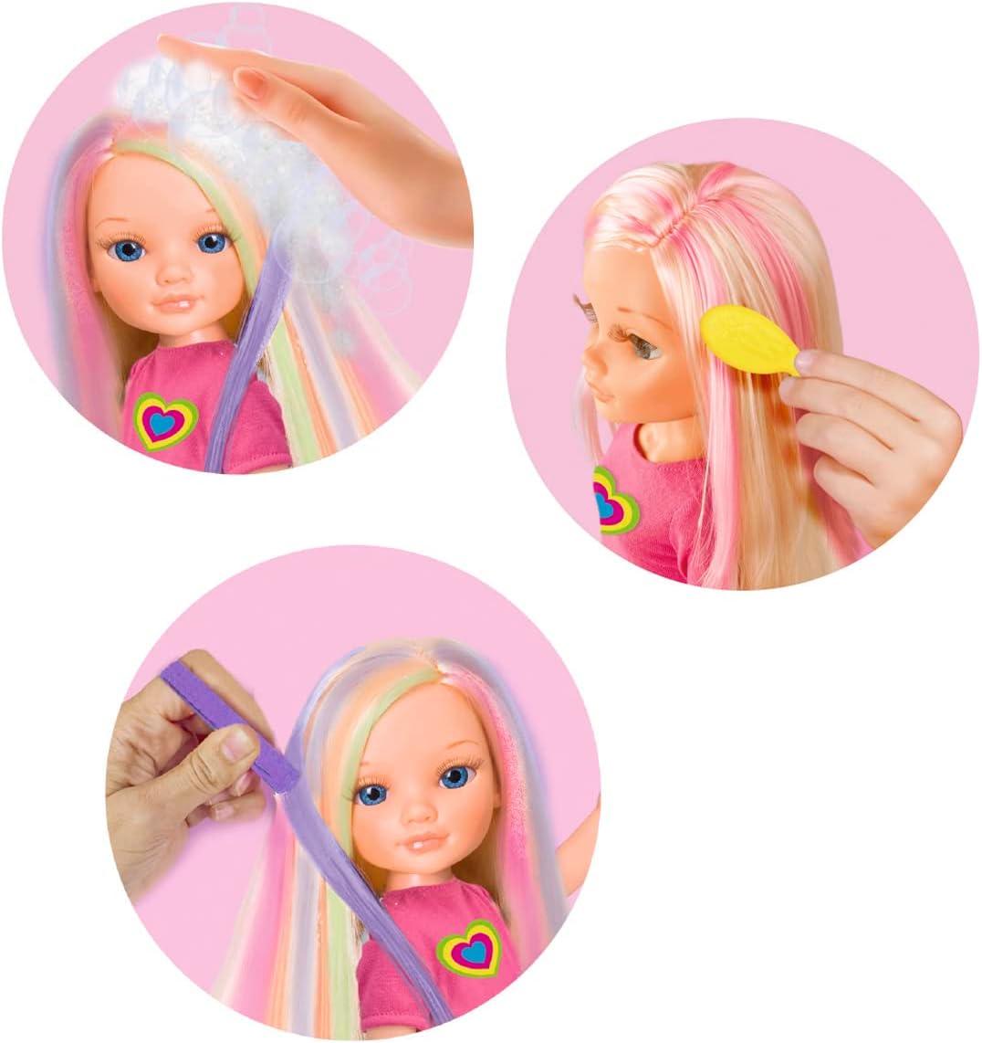 Nancy- Eines Tages Highlights machen, Puppe mit farbiger Kreide, um Haare zu malen und originelle Fr