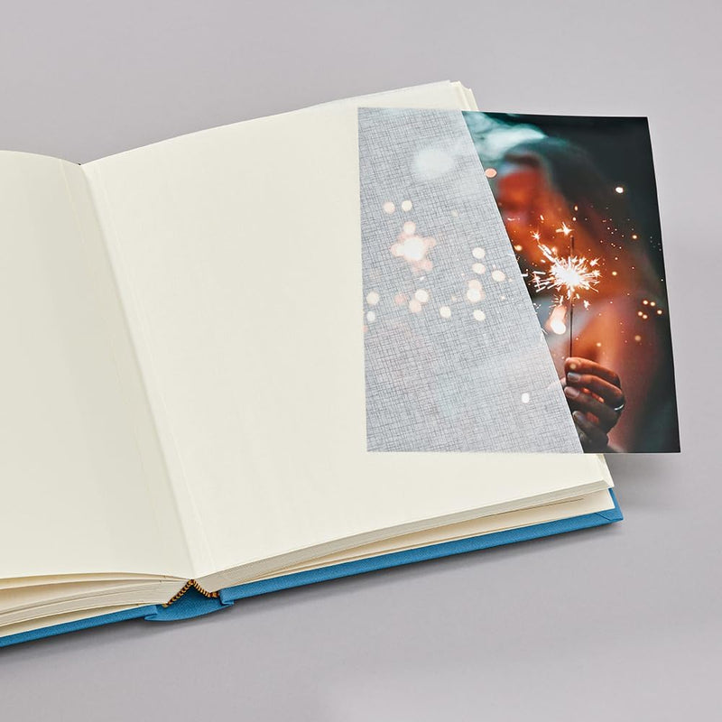 Semikolon 364005 Foto-Album Medium Finestra – 21,6x25,5 cm – 80 Seiten cremefarben, für 160 Fotos –