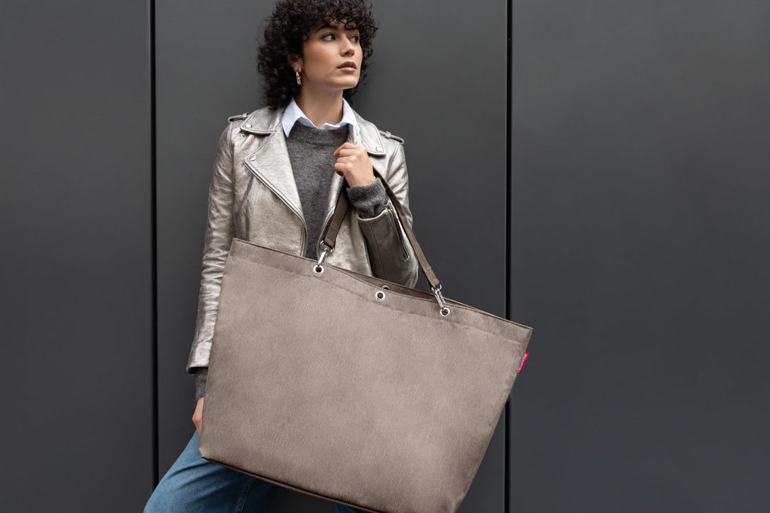 reisenthel shopper XL – Geräumige Shopping Bag und edle Handtasche in einem – Aus wasserabweisendem
