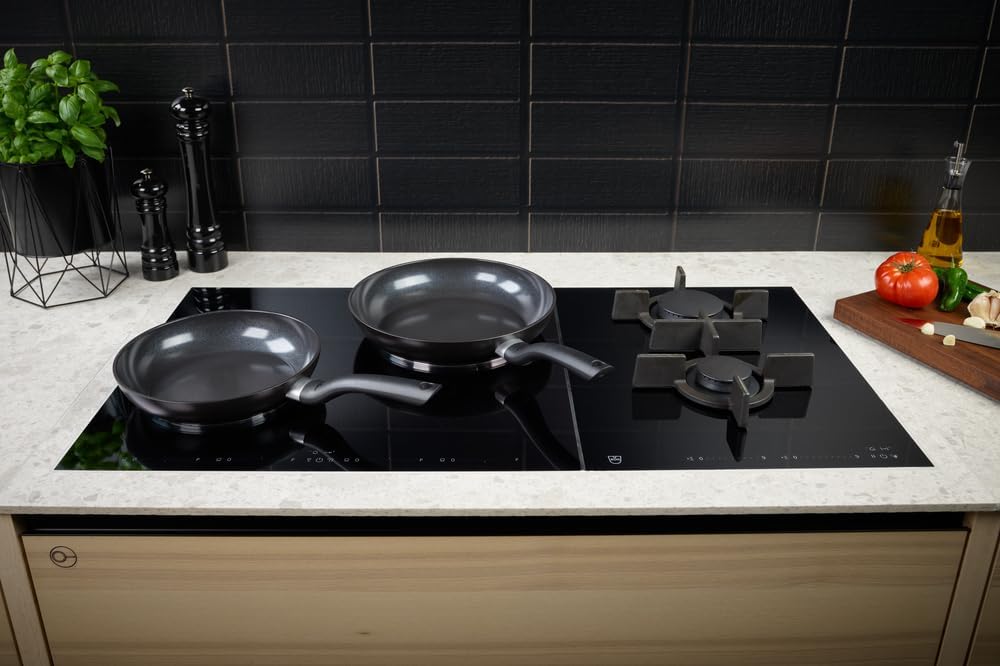 Fissler Pfannen-Set 2-teilig 24 + 28 cm Essential Black – Aluminiumpfannen beschichtet, Keramik, Ind