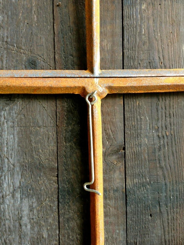 Antikas - Eisenfenster mit Kippflügel zum Öffnen Fenster wie altes Stallfenster