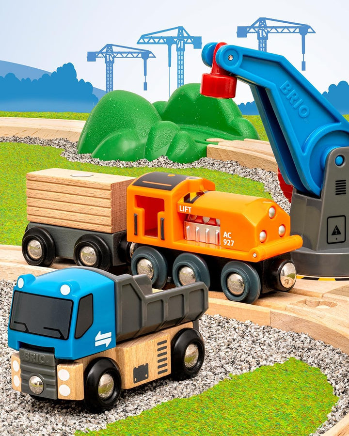 BRIO World – 36028 Starterset Güterzug mit Kran A | Zugset für Kinder ab 3 Jahren Neue Version, Neue