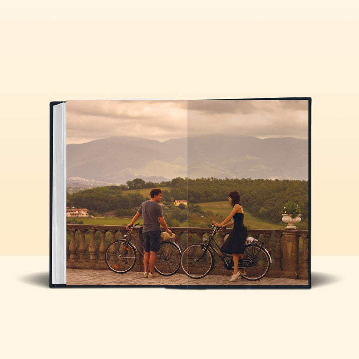 Normal People: The Scripts, Gebundenes Buch