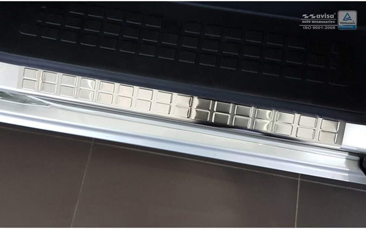 Inox door sill protectors compatible with Citroën Spacetourer & Peugeot Traveller/Expert & Toyota Pr