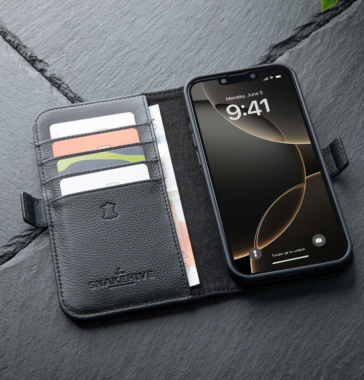 Snakehive Lederhülle für iPhone 14– Klapphülle mit Kartenfächern & Standfunktion (Geflecktes Schwarz