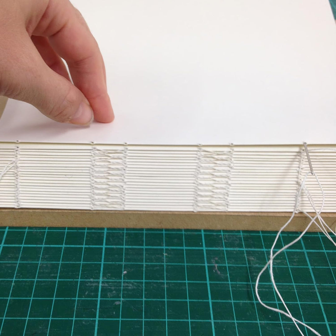Books By Hand Leinengarn in Archivqualität, ungewachst und ungebleicht, robust, langlebig sicher für