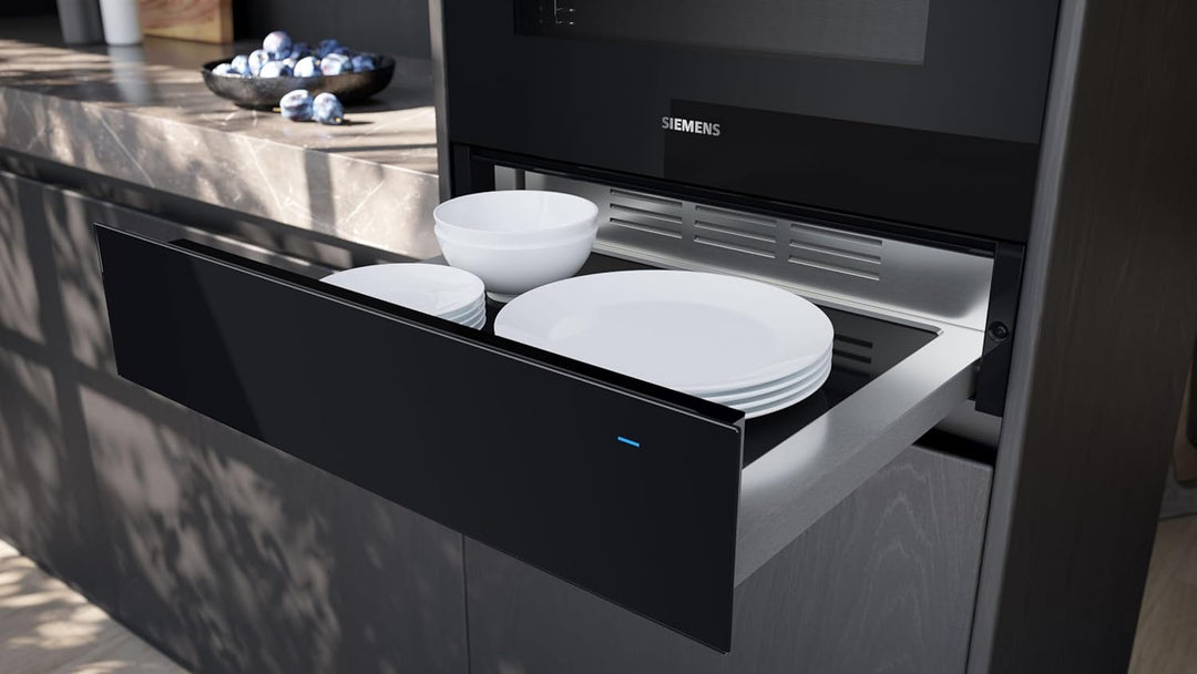 Siemens BI710C1B1 iQ700, Smarte Wärmeschublade, 60 x 14 cm, Schwarz, Niedrigtemperaturgaren, Teller