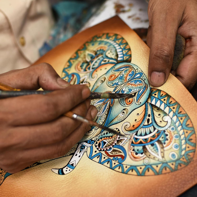 Anuschka Handbemalte Hobo aus Echtleder mit Kettenriemen Elephant Mandala, Elephant Mandala
