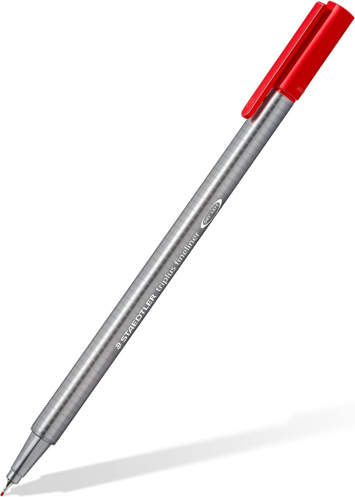 STAEDTLER dreikantiger Fineliner triplus, superfeine, metallgefasste 0,3 mm Spitze, ergonomischer Dr